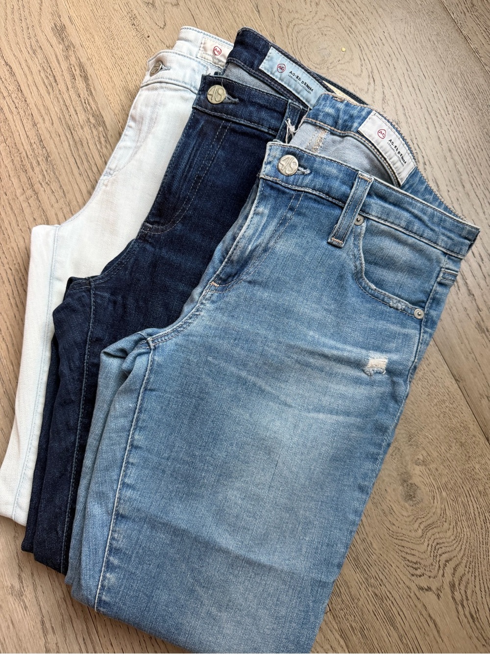 Lot of 3 pairs of AG jeans - size 28